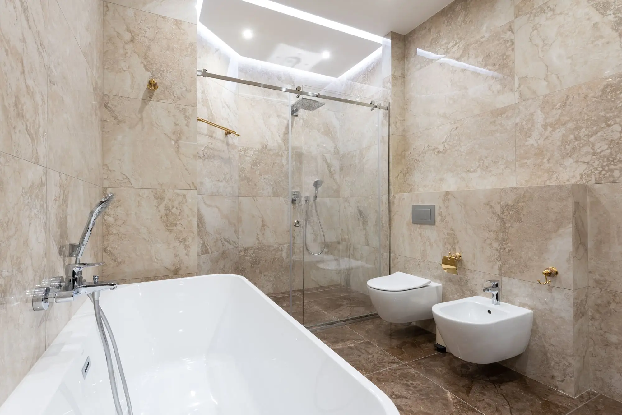 Salle de bain — salle de bain en marbre